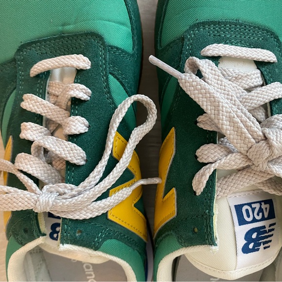 New Balance 520 Retro Suede Shoes Fashion Sneakers Green Yellow Unisex M 9.5 W11 - Picture 11 of 12